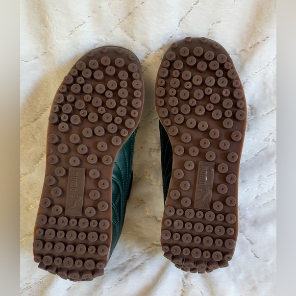 FENTY X WMNS AVANTI L 'DARK
MYRTLE' GREEN SIZE 6.5 - Picture 11 of 12